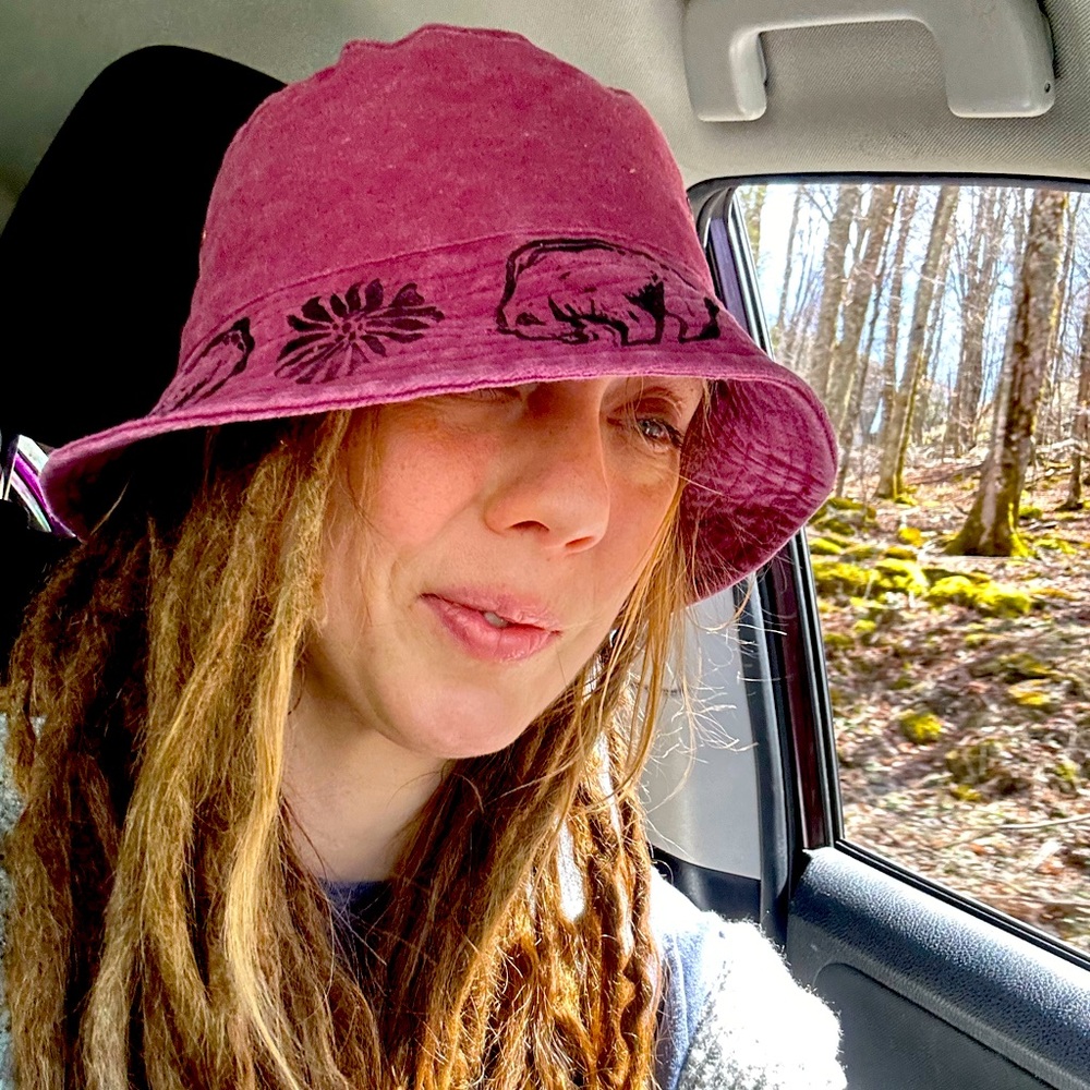 Bucket hat